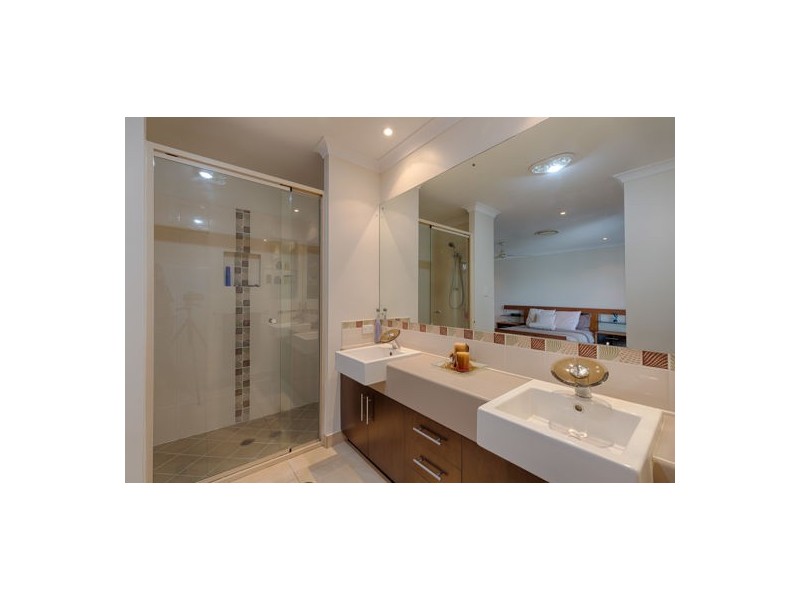 18 Cutfield Street, Glenella QLD 4740