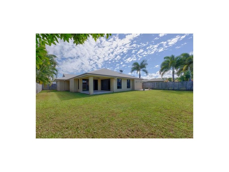 18 Cutfield Street, Glenella QLD 4740