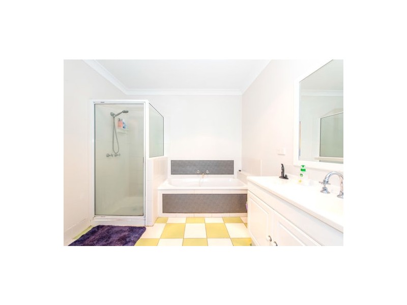 5 Sunseeker Court, Blacks Beach QLD 4740