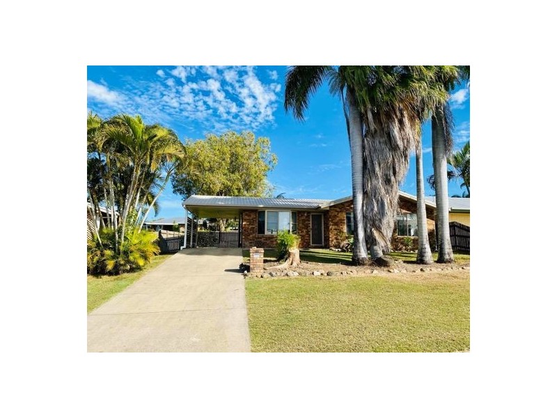 15 Kirkconnell street, Beaconsfield QLD 4740