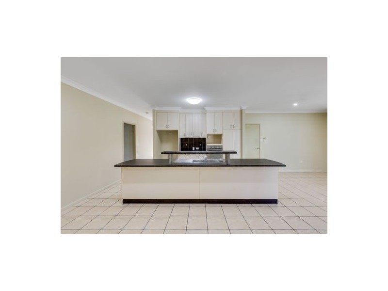 5 Seacove Court, Eimeo QLD 4740