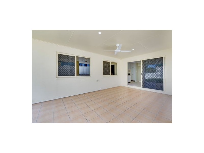 5 Seacove Court, Eimeo QLD 4740