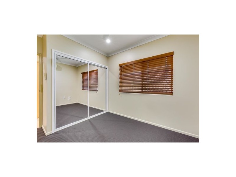 5 Seacove Court, Eimeo QLD 4740
