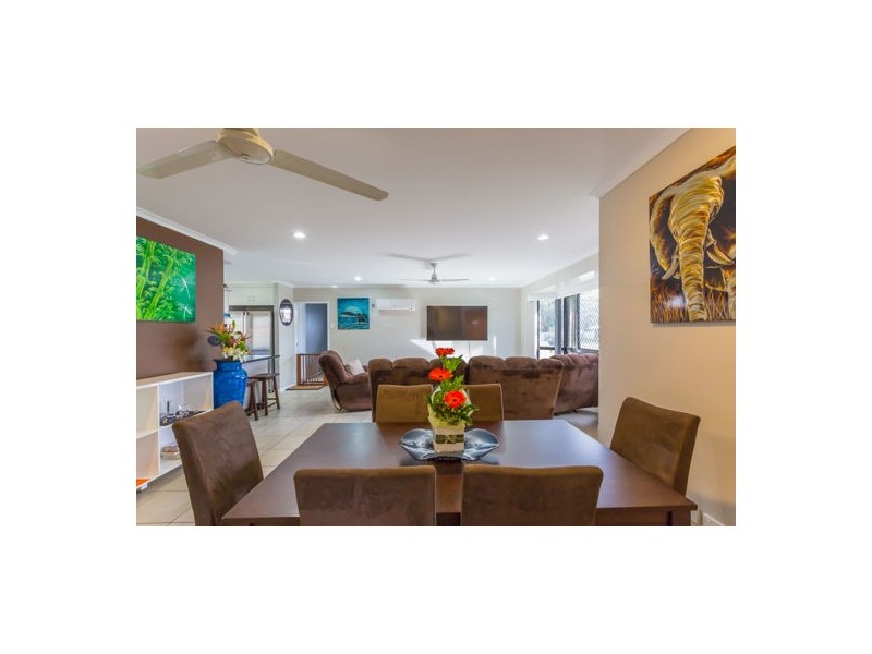 9 Lilian Avenue, Eimeo QLD 4740