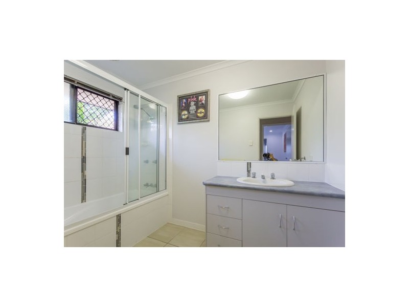 9 Lilian Avenue, Eimeo QLD 4740