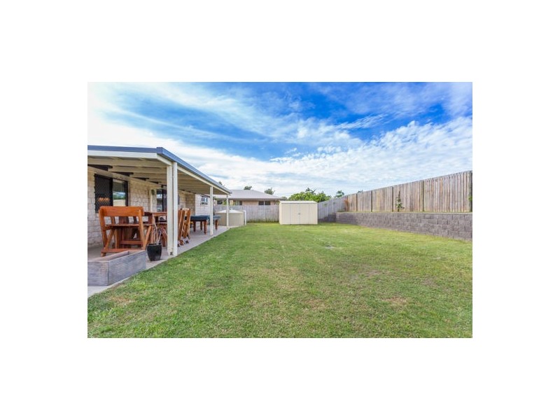 9 Lilian Avenue, Eimeo QLD 4740
