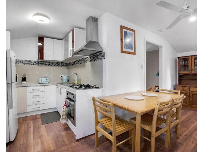 7 Douglas  Street, West Mackay QLD 4740