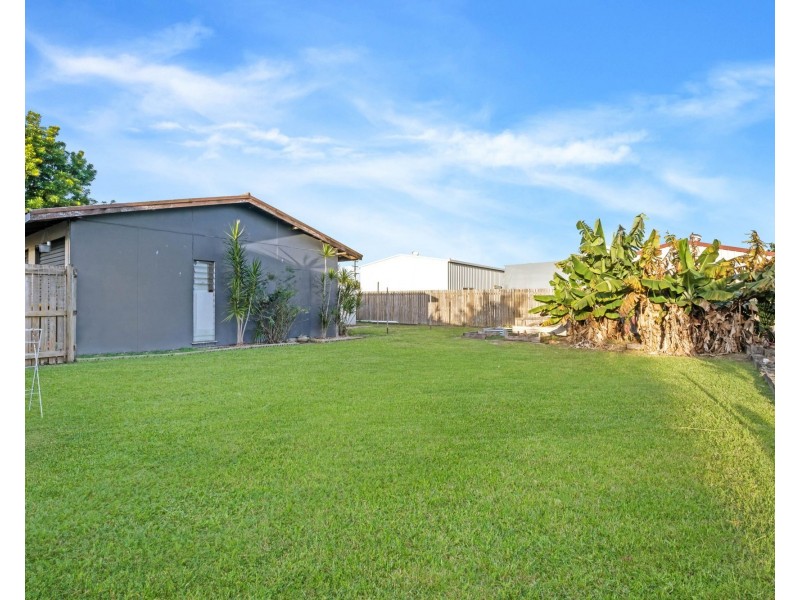 7 Douglas  Street, West Mackay QLD 4740