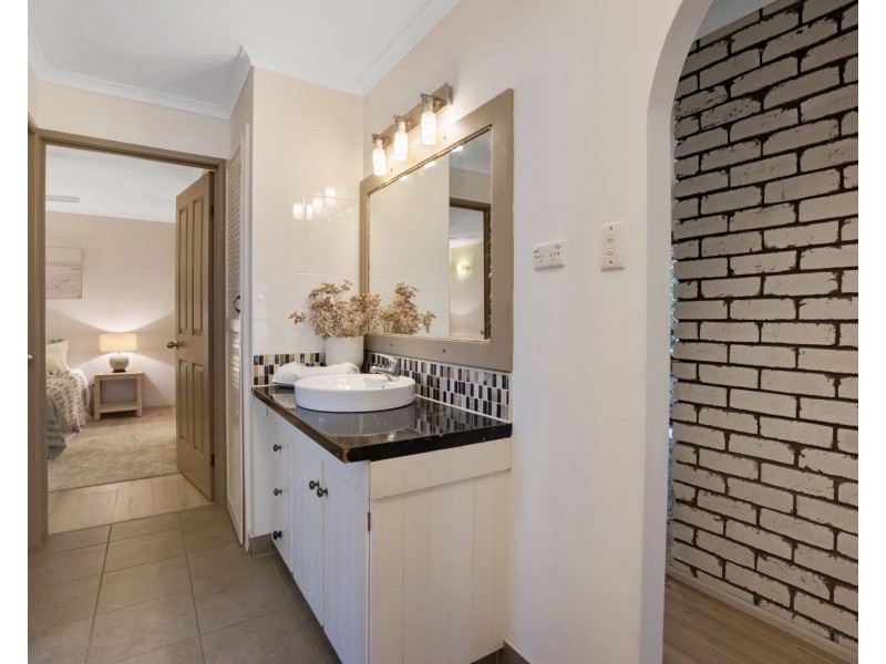 14 Richard Street, Andergrove QLD 4740