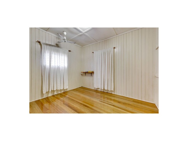 39 Adrian Street, West Mackay QLD 4740