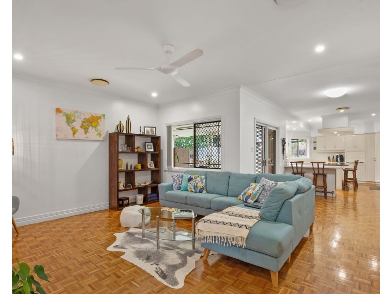 9 Ronnie Court, Rural View QLD 4740