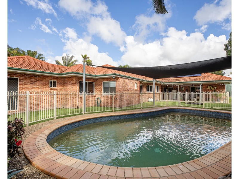 9 Ronnie Court, Rural View QLD 4740