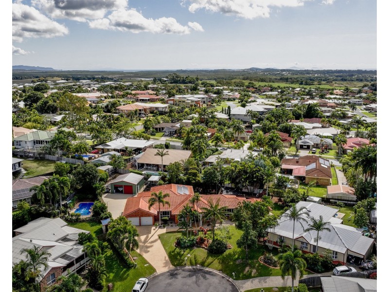 9 Ronnie Court, Rural View QLD 4740