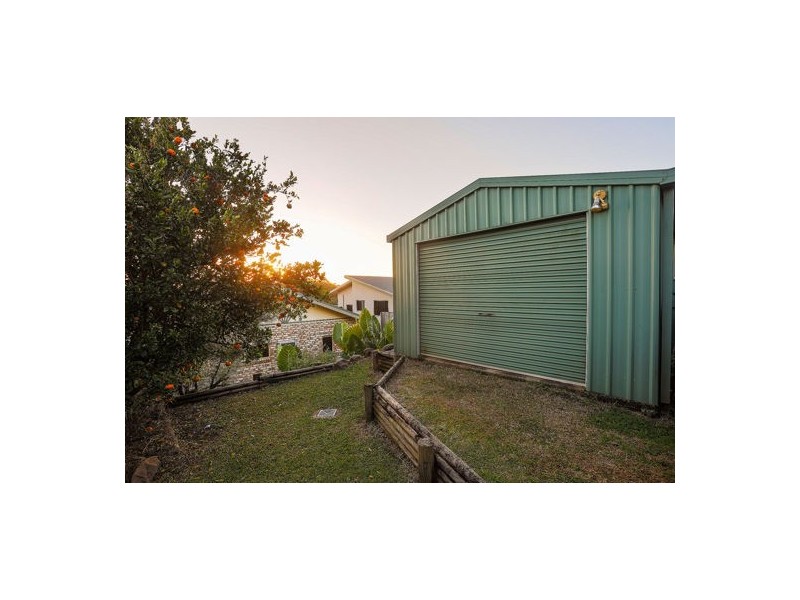 8 Maurene Court, Glenella QLD 4740