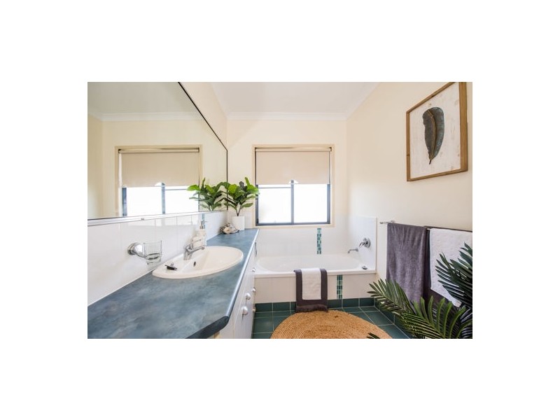 19 Keim Street, Rural View QLD 4740