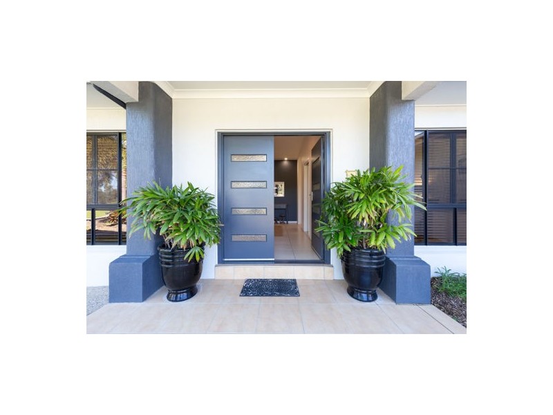 6 Polly Crescent, Richmond QLD 4740