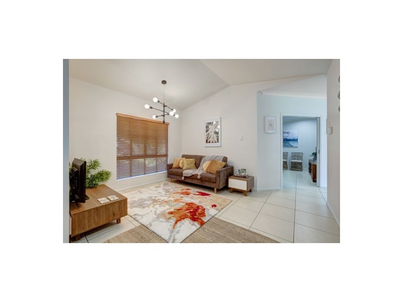 6 Polly Crescent, Richmond QLD 4740