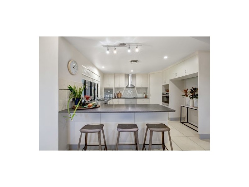 6 Polly Crescent, Richmond QLD 4740