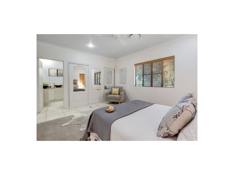 6 Polly Crescent, Richmond QLD 4740