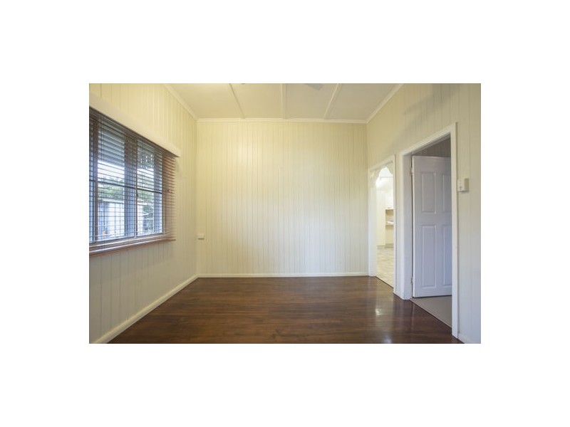 17 Douglas Street, West Mackay QLD 4740