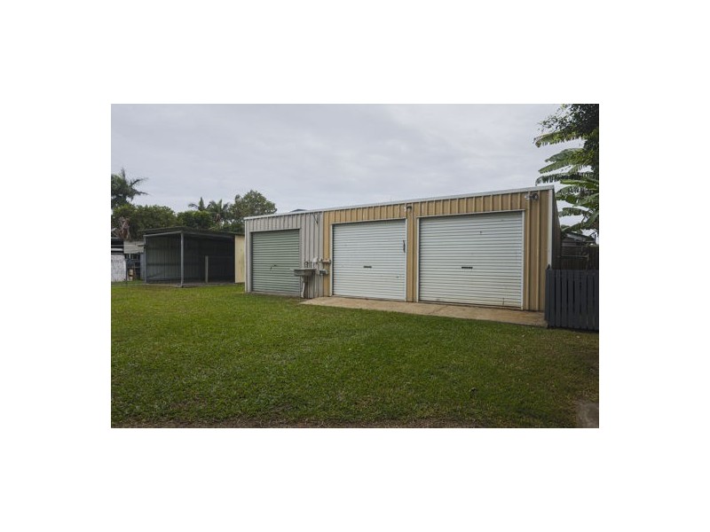 17 Douglas Street, West Mackay QLD 4740