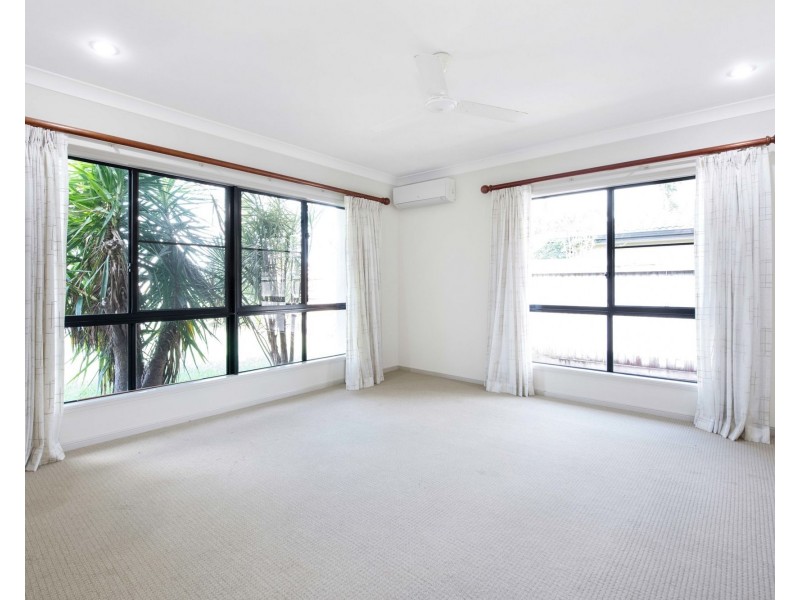 76 Wheeler Drive, Glenella QLD 4740