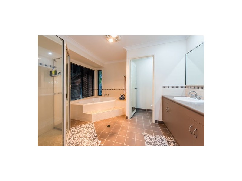 78 Wheeler Dr, Glenella QLD 4740