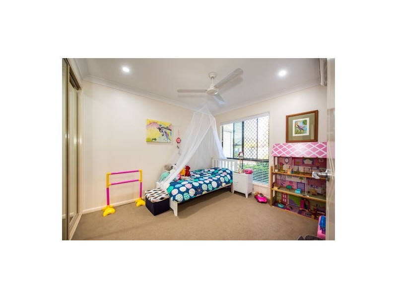 78 Wheeler Dr, Glenella QLD 4740
