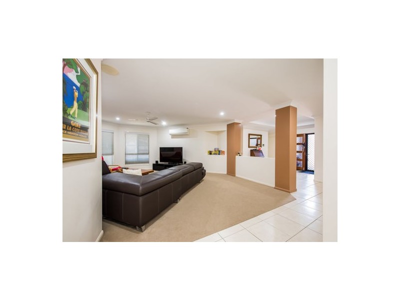 78 Wheeler Dr, Glenella QLD 4740