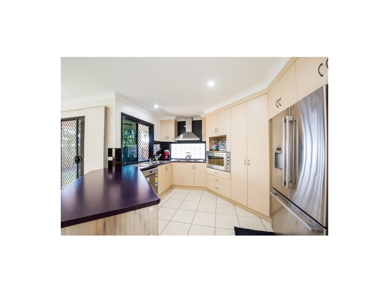 78 Wheeler Dr, Glenella QLD 4740