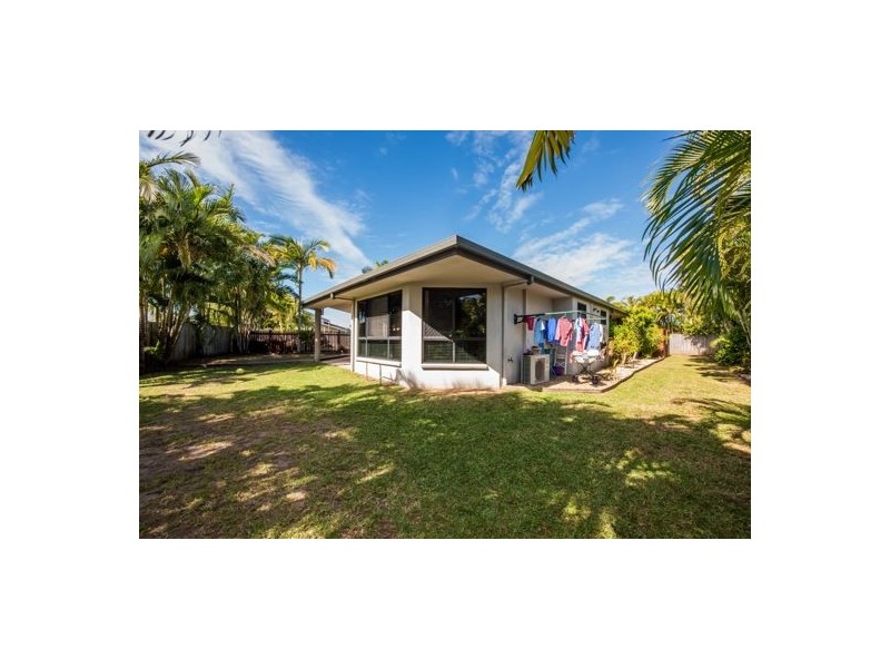 78 Wheeler Dr, Glenella QLD 4740