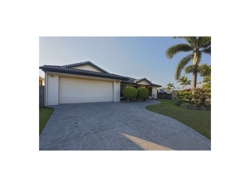 24 Toorak Street, Glenella QLD 4740