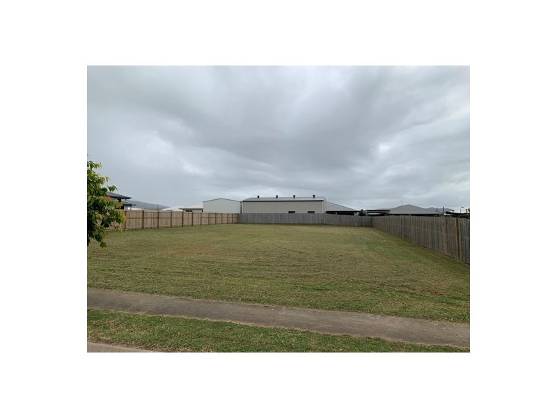 13 Treloar Place, Marian QLD 4753