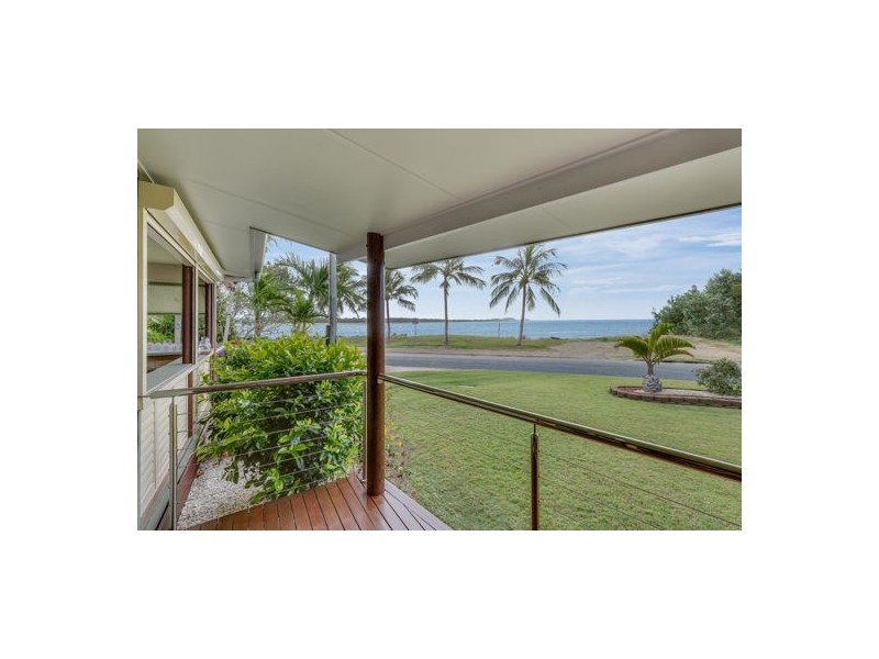 15 Swan Street, Slade Point QLD 4740