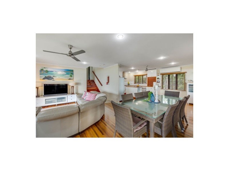 15 Swan Street, Slade Point QLD 4740