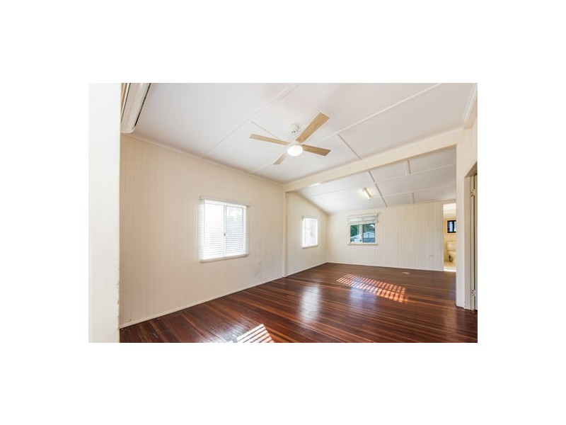 10 Pratt Street, South Mackay QLD 4740