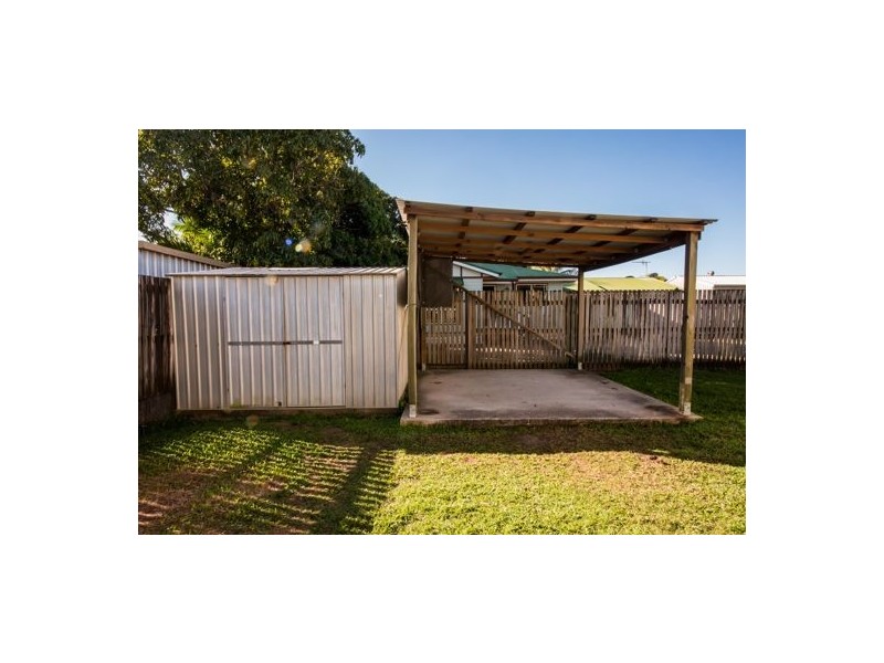 10 Pratt Street, South Mackay QLD 4740