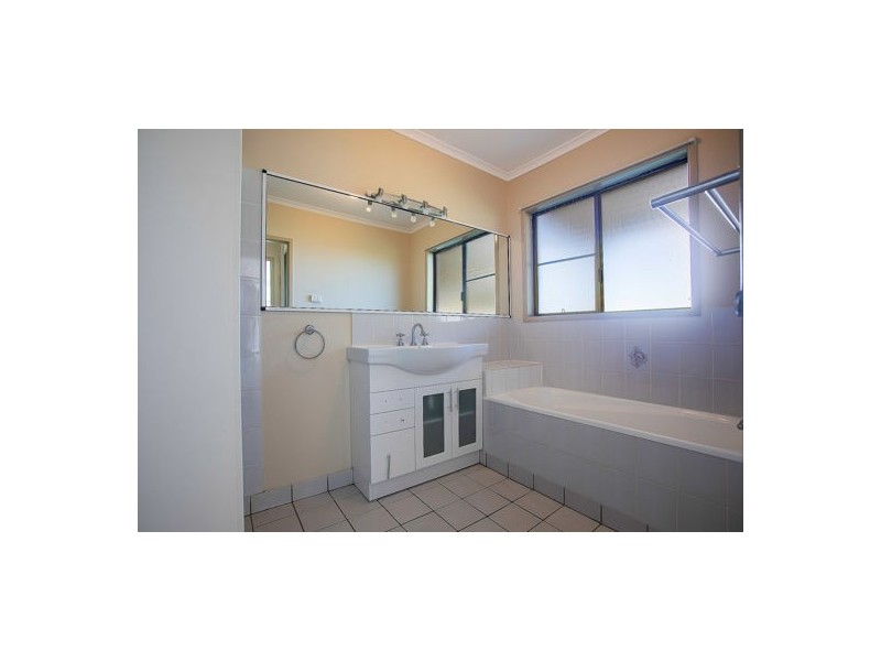 28 Gunsynd Street, Ooralea QLD 4740