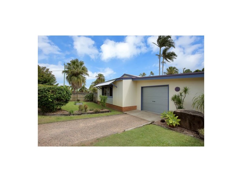 10 Downie Avenue, Bucasia QLD 4750