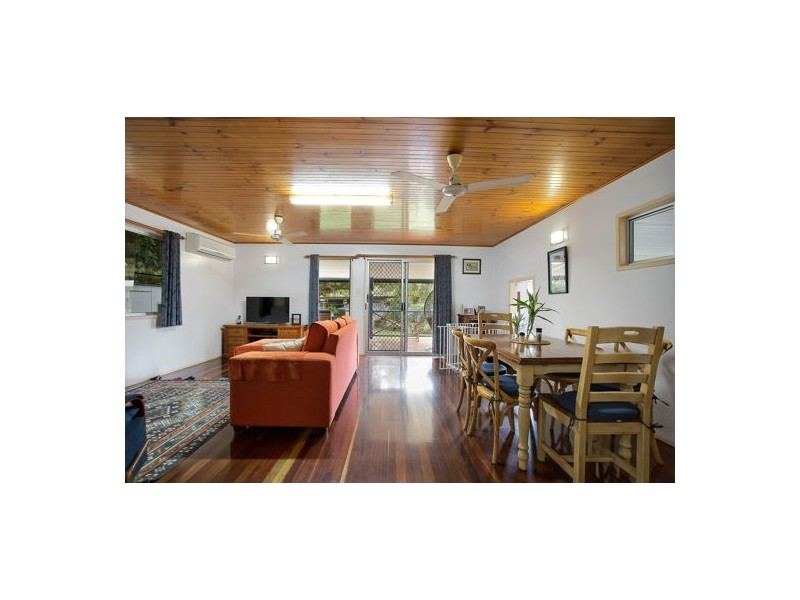 10 Downie Avenue, Bucasia QLD 4750