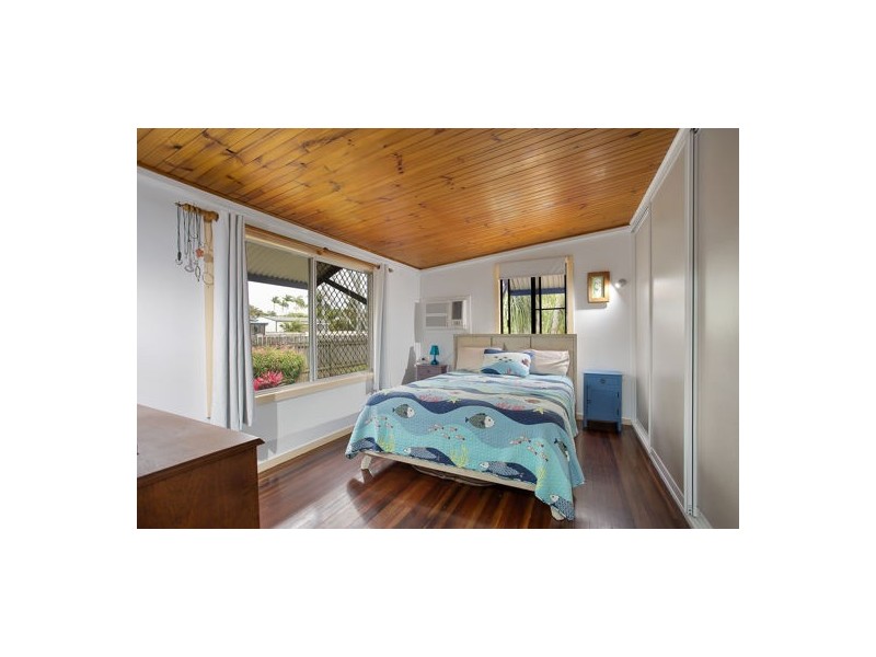 10 Downie Avenue, Bucasia QLD 4750