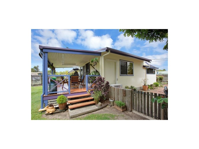 10 Downie Avenue, Bucasia QLD 4750