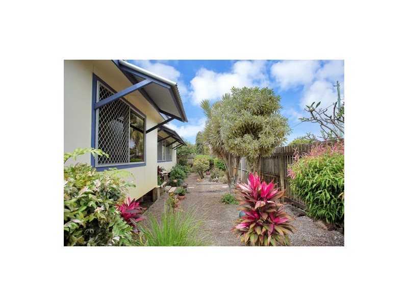10 Downie Avenue, Bucasia QLD 4750