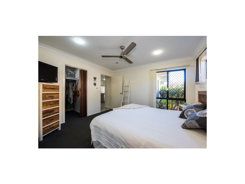 21 Village Circuit, Eimeo QLD 4740