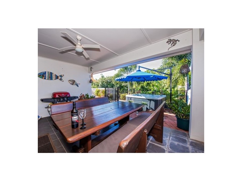 21 Village Circuit, Eimeo QLD 4740