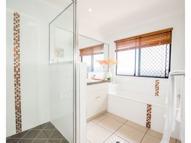 15 Raylene Street, Mount Pleasant QLD 4740