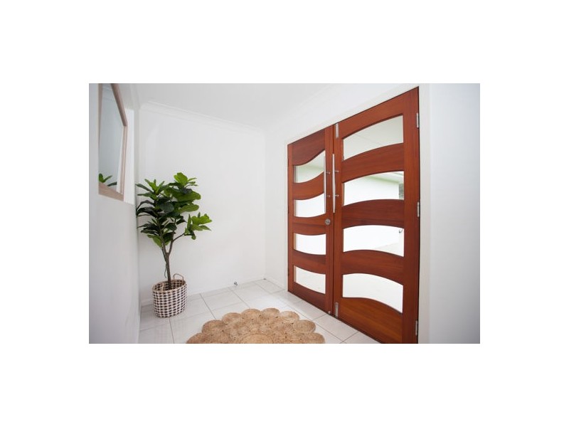 45 Pratts Road, Bakers Creek QLD 4740