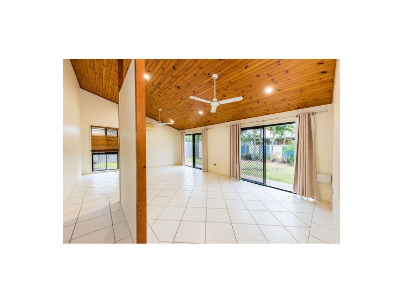 11 Yaralla Avenue, East Mackay QLD 4740