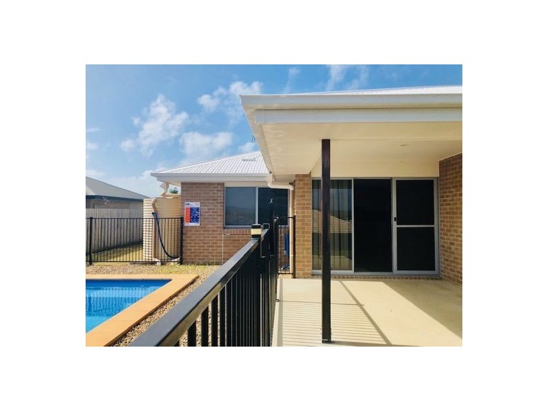 20 Hawkins Street, Bucasia QLD 4750