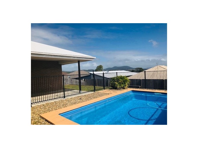 20 Hawkins Street, Bucasia QLD 4750